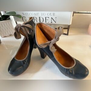 Chie Milhara Black Leather Botties /7